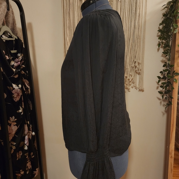 A New Day dark grey blouse with subtle snake pattern - L - Picture 3 of 7